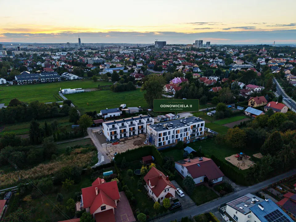 Odnowiciela II na tle panoramy Rzeszowa — widok z drona, wrzesień 2026
